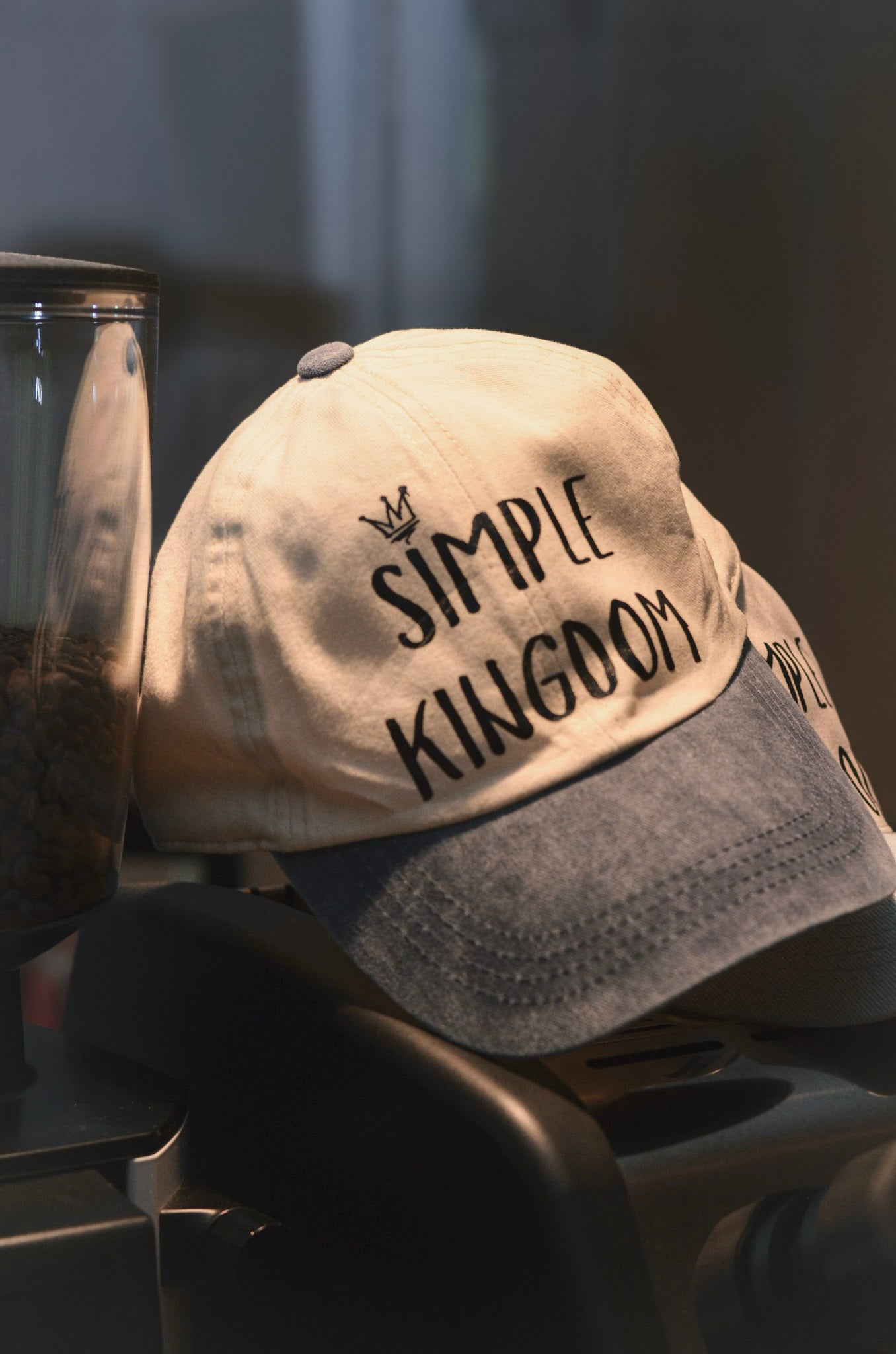 Simple Kingdom Hat